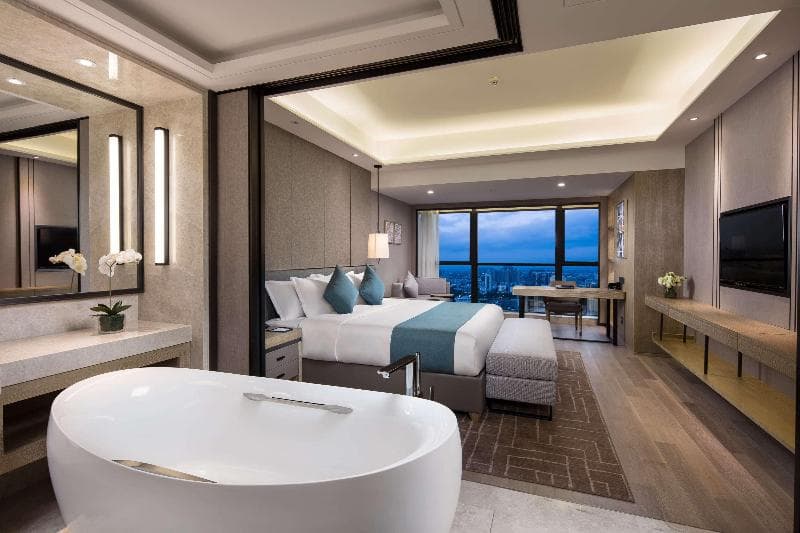 Wyndham Grand Maoming 5