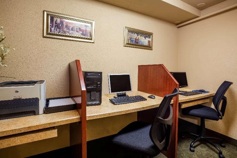 Baymont By Wyndham Yakima photo 1