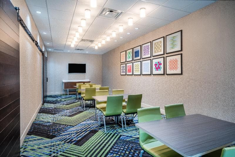 Holiday Inn Express Atlanta Arpt Ne Hapeville photo 1
