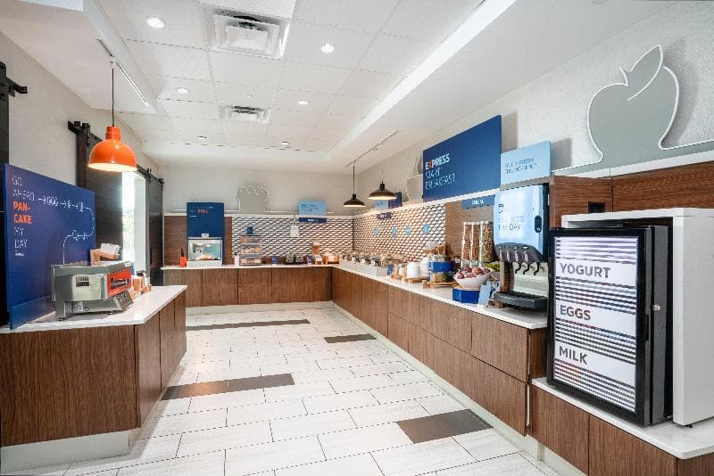 Holiday Inn Express Atlanta Arpt Ne Hapeville 3