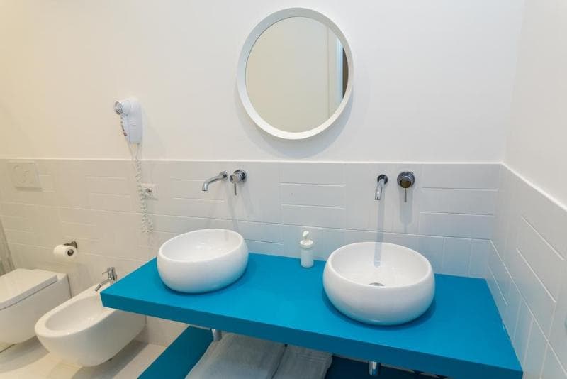 Sorrento Pool &Suites 5