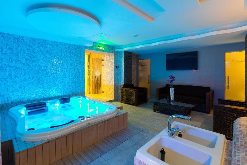 Hotel City Savoy 4