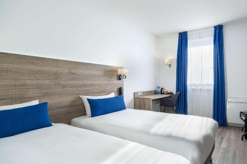 Quality Hotel Le Circuit – Le Mans photo 1