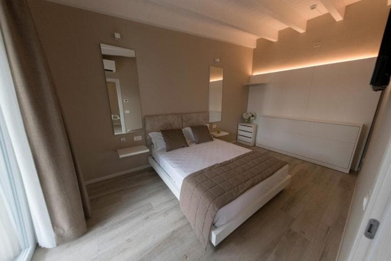 Aurora Aparthotel 5