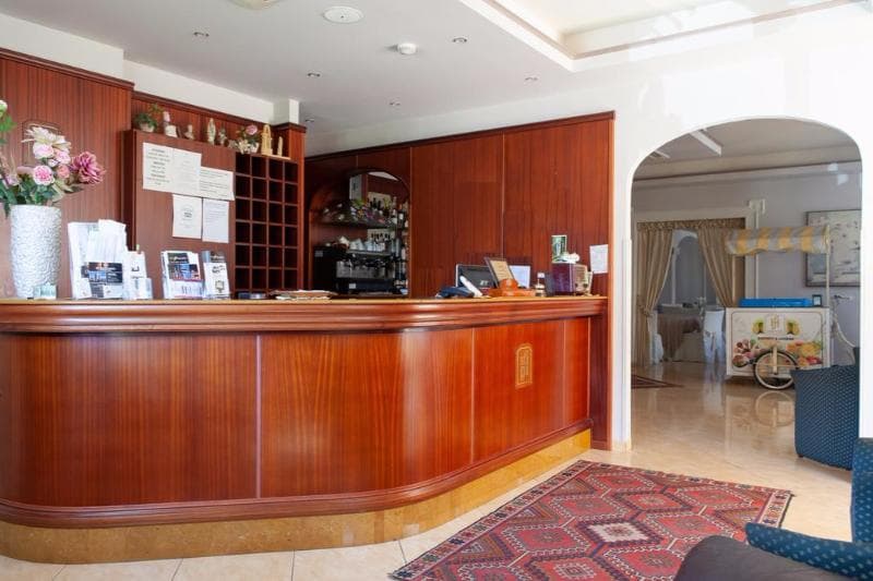 Sammartano Hotel 3