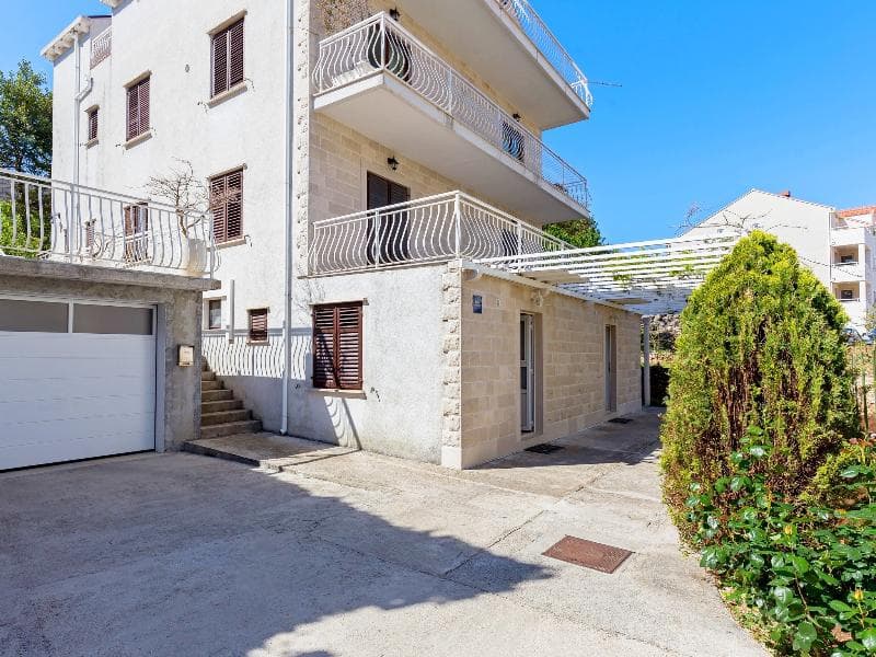 Apartments Niksa photo 1