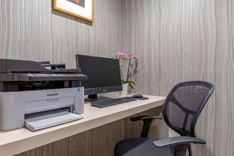 Bluestem Hotel, An Ascend Hotel Collection Member photo 1