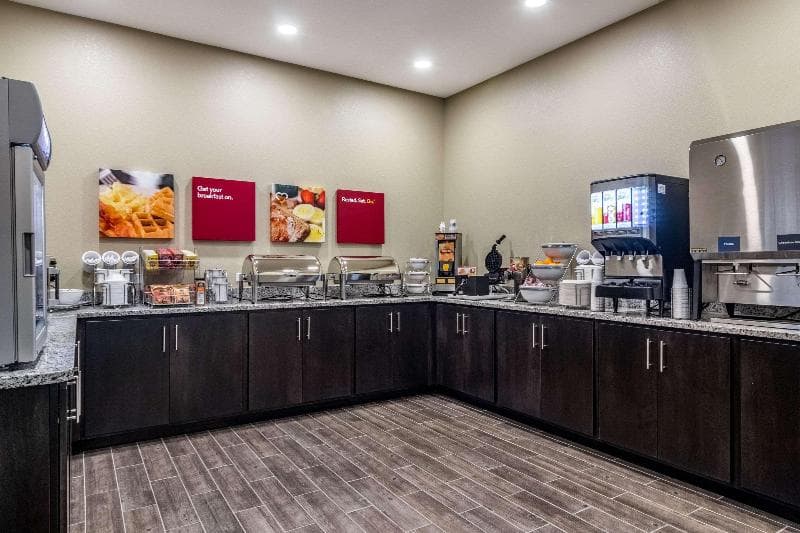 Comfort Suites 3