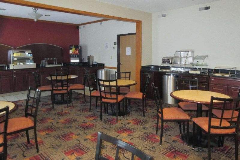 Rodeway Inn 3