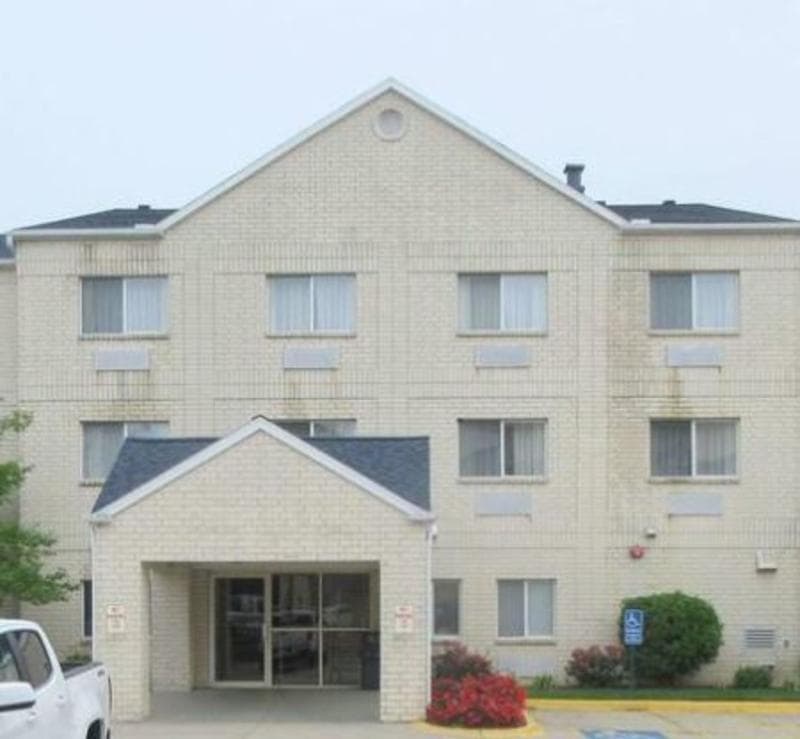 Clarion Inn 5