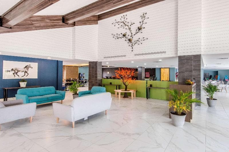 Quality Inn & Conference Centre 2