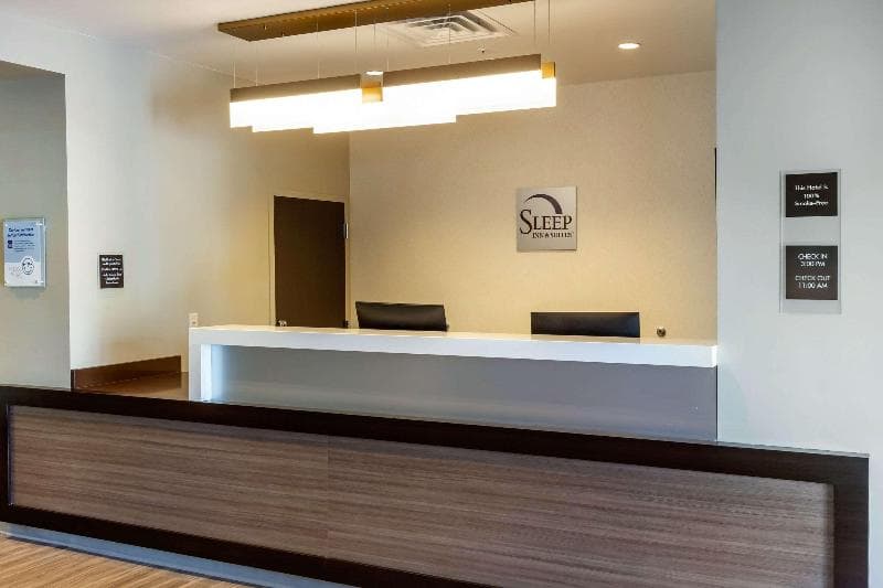 Sleep Inn And Suites Tampa South 5