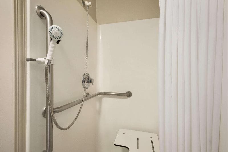 Travelodge by Wyndham Missouri Valley 5