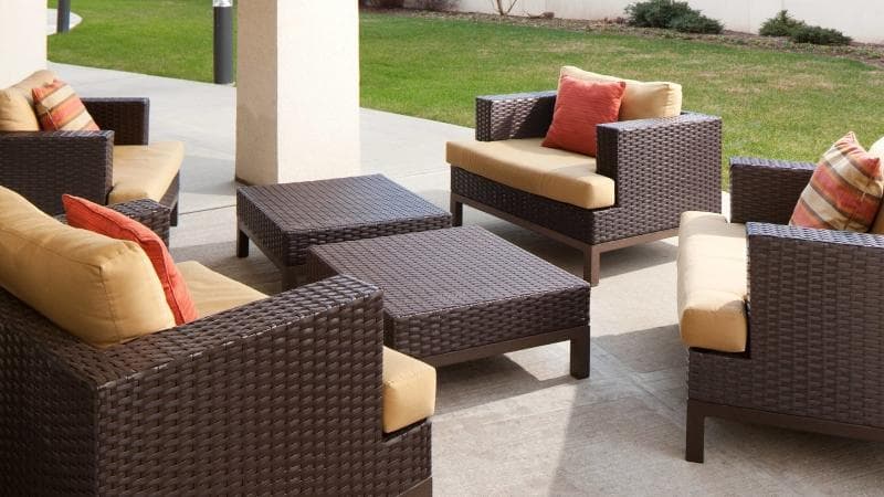 Courtyard By Marriott Lebanon 2