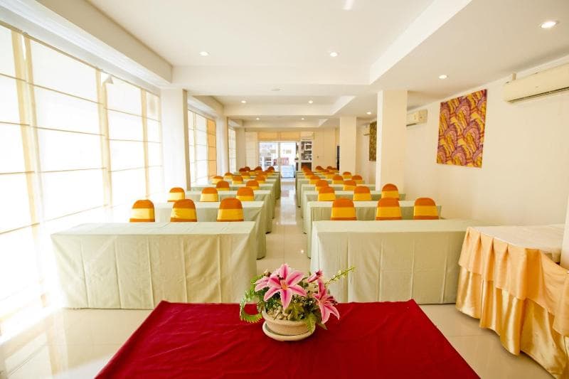 Bangkok Boutique Resort Hotel main