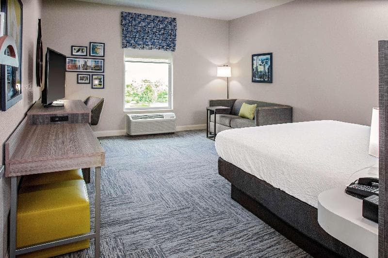 Hampton Inn Cranbury 4