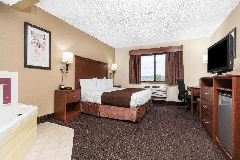 Americinn By Wyndham Lake City 4