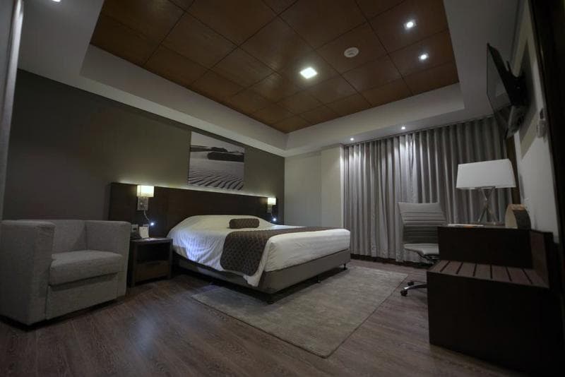 Hotel Rennova 5