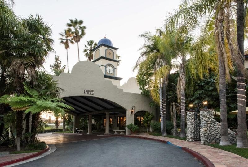 Vanllee Hotel And Suites photo 1