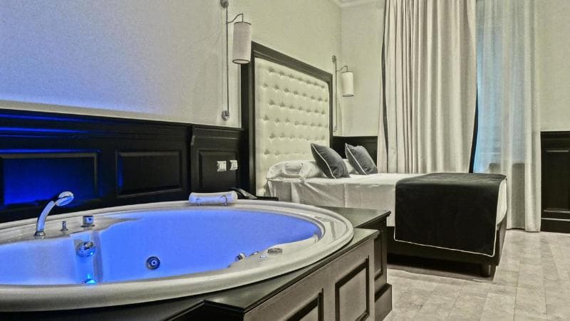 Vaticano Royal Suite (Adults Only) photo 1