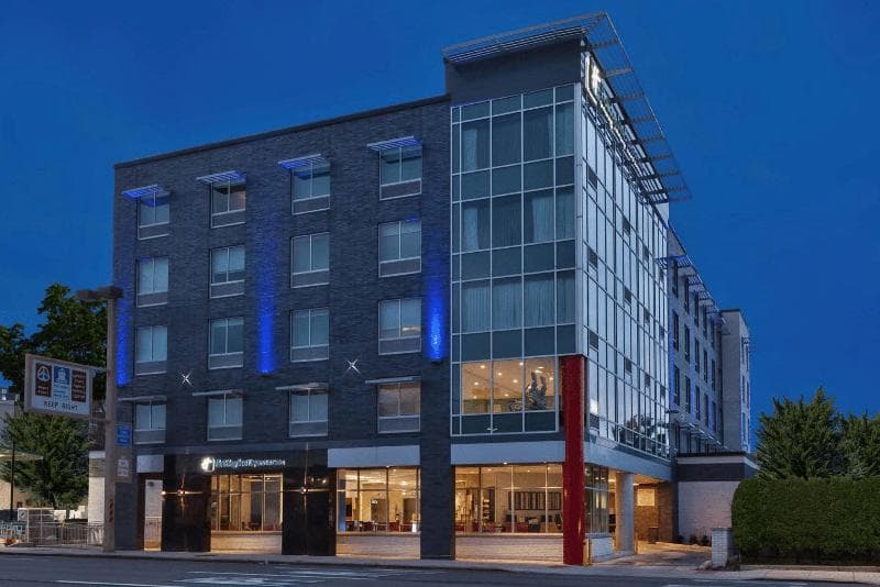 Holiday Inn Express & Suites Jersey City - Holland Tunnel 2
