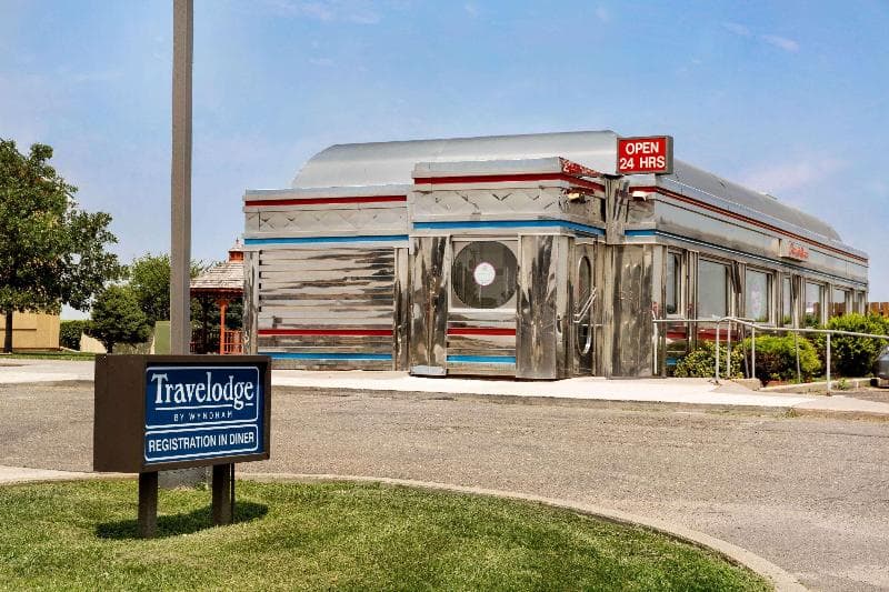 Travelodge By Wyndham Sharon Springs 4