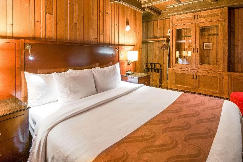 Quality Inn & Suites Eveleth 4