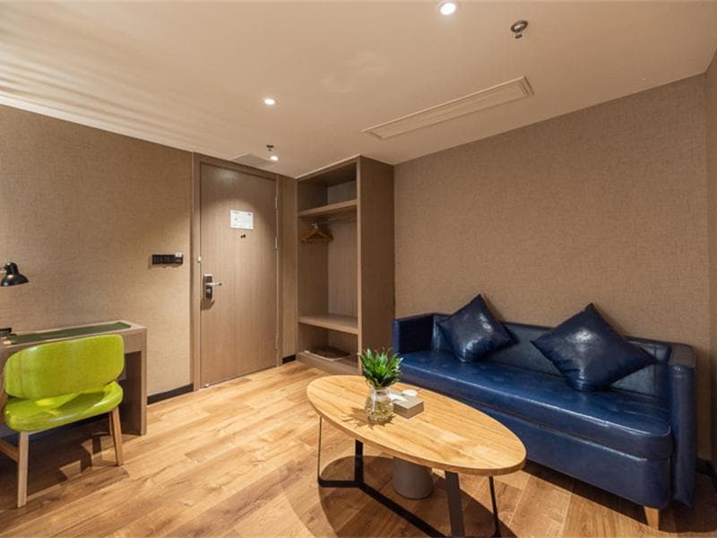 Ibis Styles Hotel (Fuzhou Wuyi Square) 5