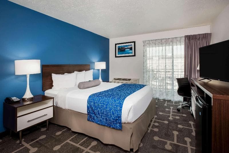 Baymont By Wyndham Spokane 4