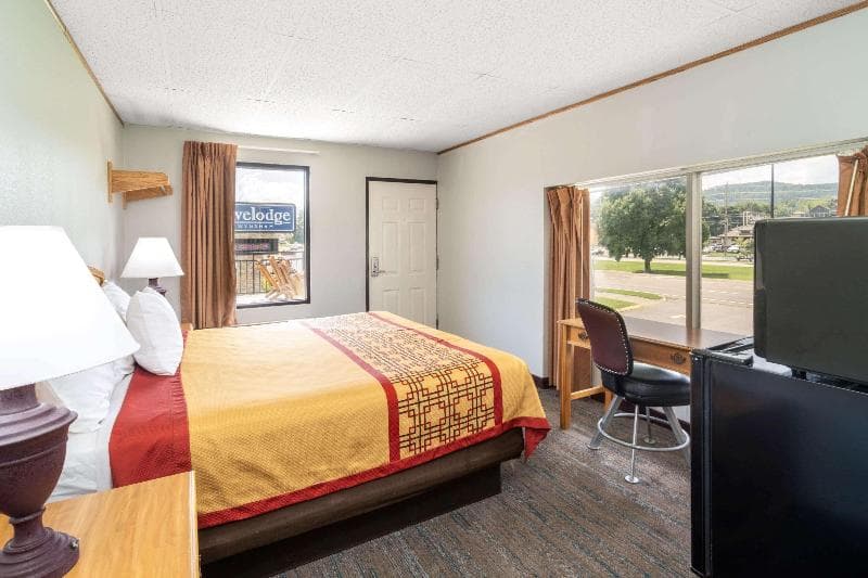 Travelodge By Wyndham Pigeon Forge 3