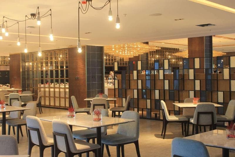 Wyndham Grand Yangon 4