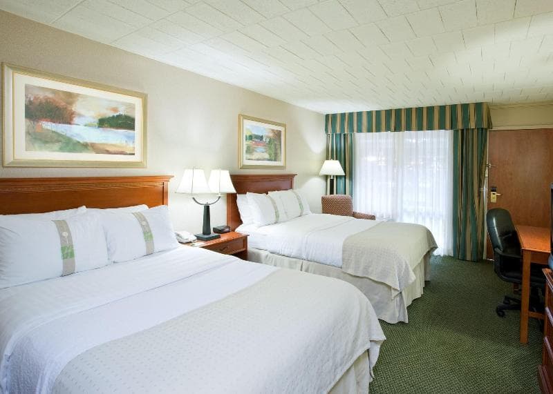Ramada By Wyndham Indiana 5