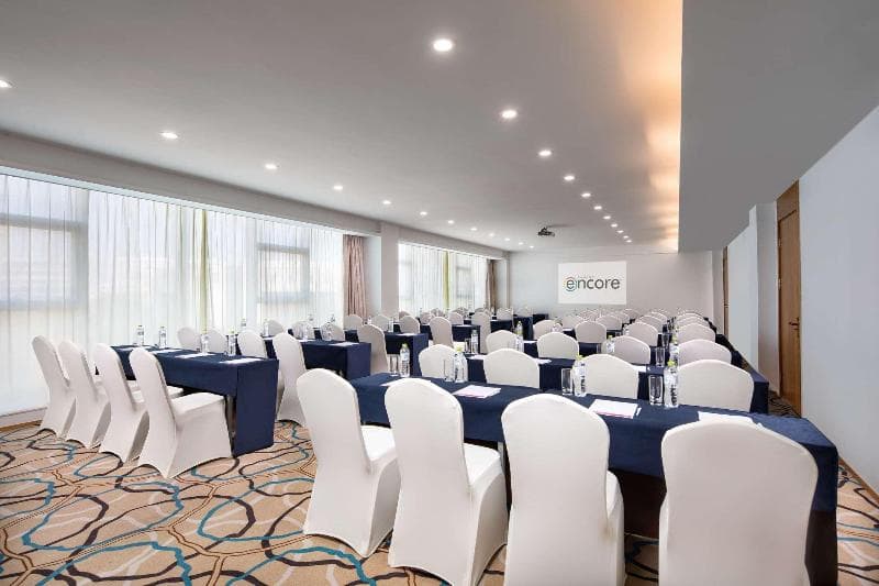 Ramada Encore Wyndham Linyi photo 1