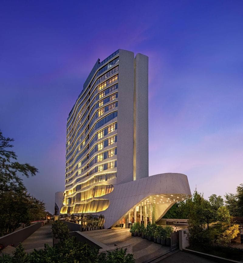 Doubletree By Hilton Ahmedabad photo 1