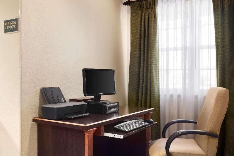 Country Inn & Suites by Radisson, Kearney, NE photo 1