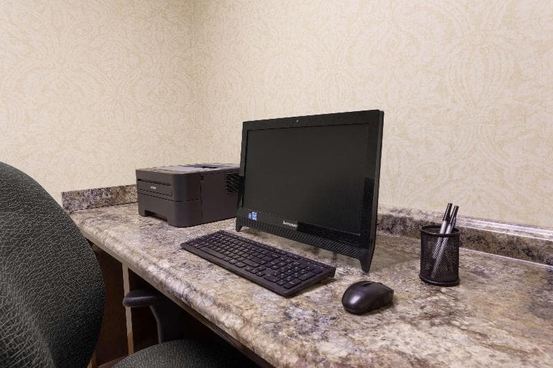 Howard Johnson By Wyndham Murfreesboro photo 1