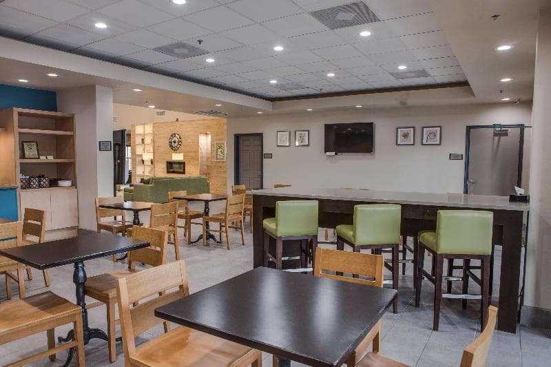 Country Inn & Suites By Radisson, Harlingen, Tx 4
