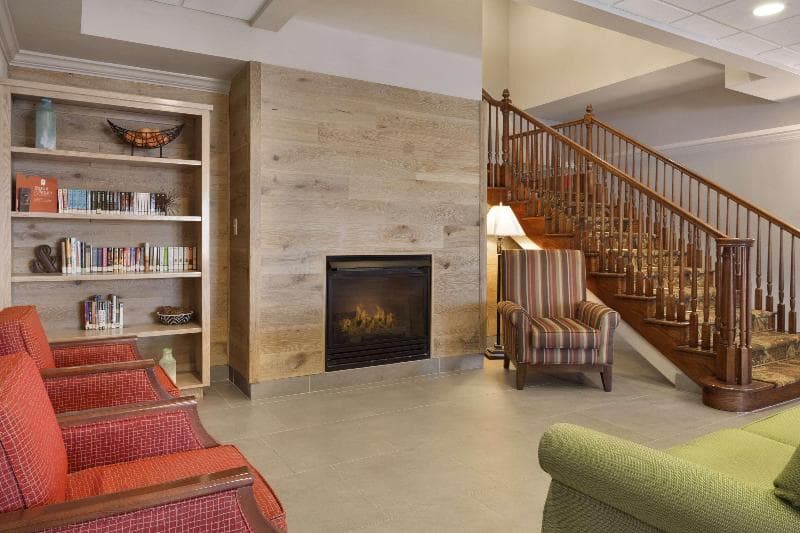 Country Inn & Suites by Radisson, Warner Robins, GA 4