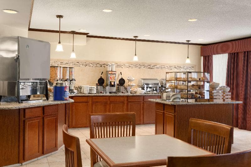 Country Inn & Suites By Radisson, Coon Rapids, Mn 3