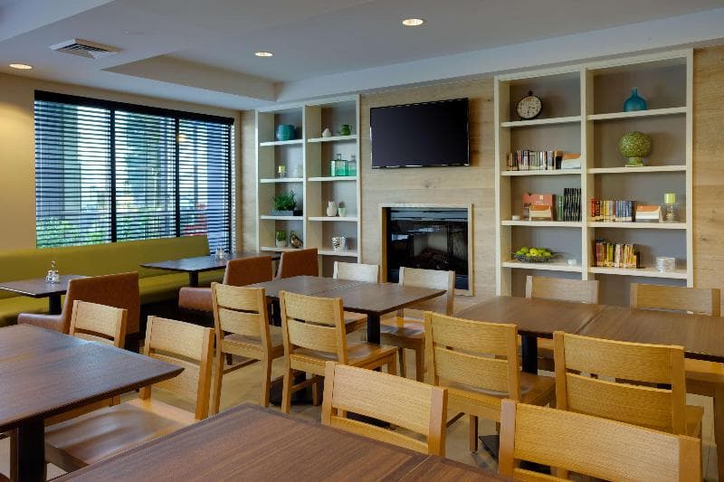 Country Inn Suites By Radisson Frederick Md 5