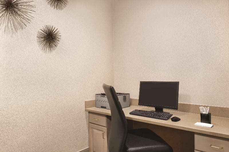 Country Inn & Suites By Radisson, Griffin, Ga 1