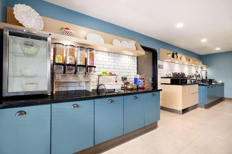 Country Inn & Suites By Radisson, Roseville, Mn 3