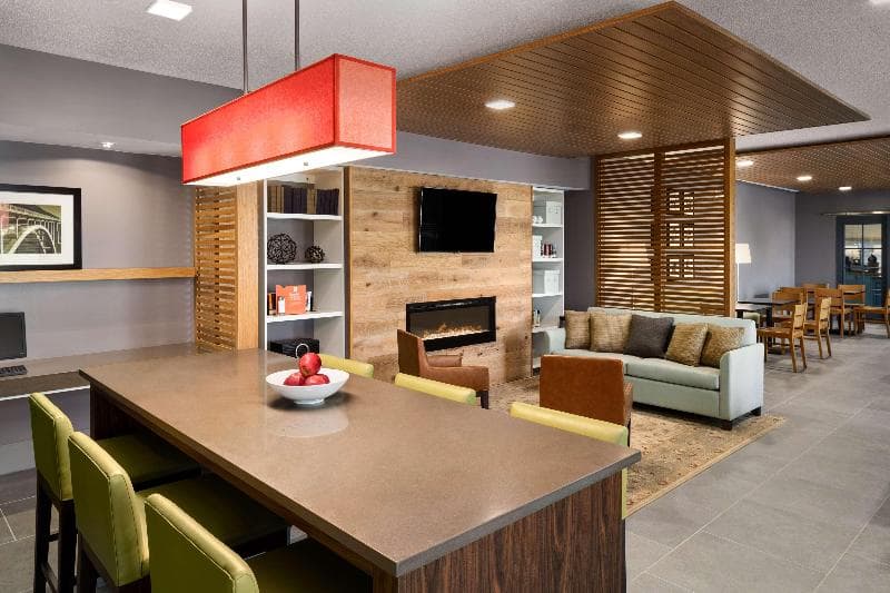 Country Inn & Suites by Radisson, Novi, MI 2