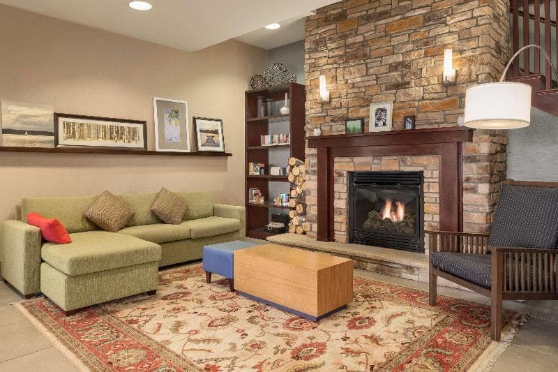 Country Inn & Suites by Radisson, Lima, OH 5