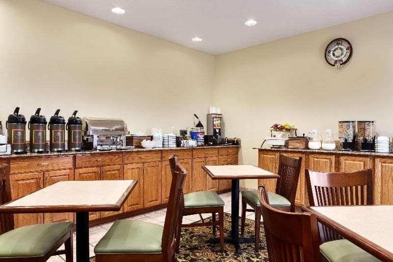 Country Inn Suites By Radisson Marion Oh 3