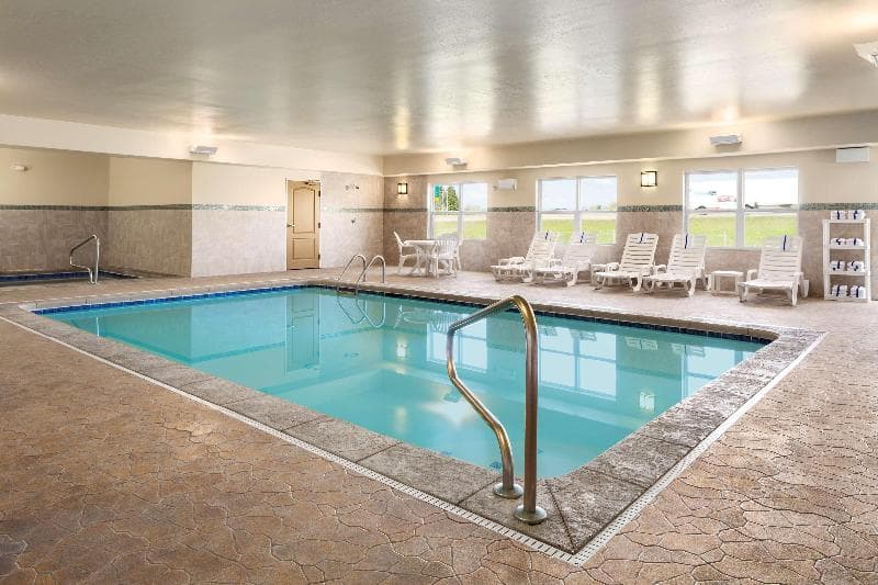 Country Inn And Suites By Radisson, Toledo South, Oh 5