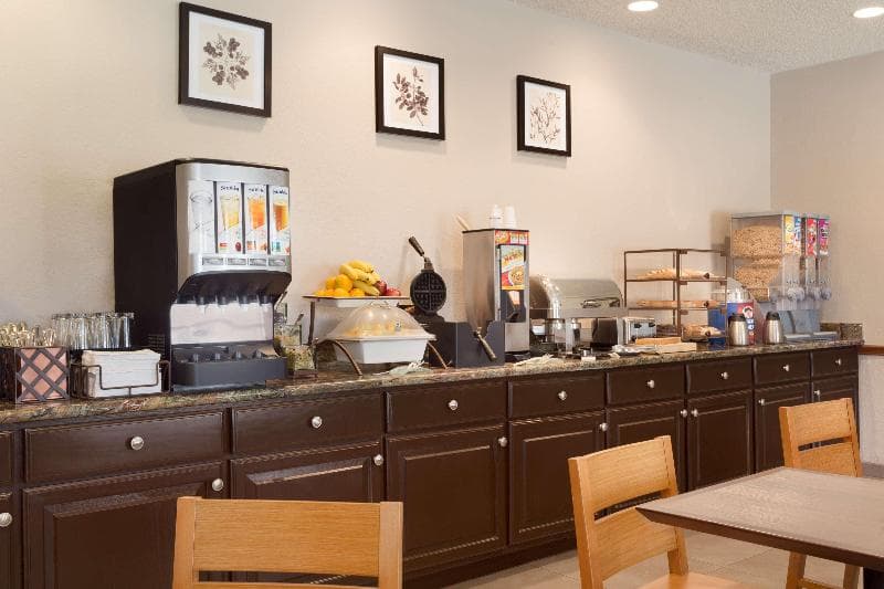 Country Inn Suites By Radisson Norman Ok 3