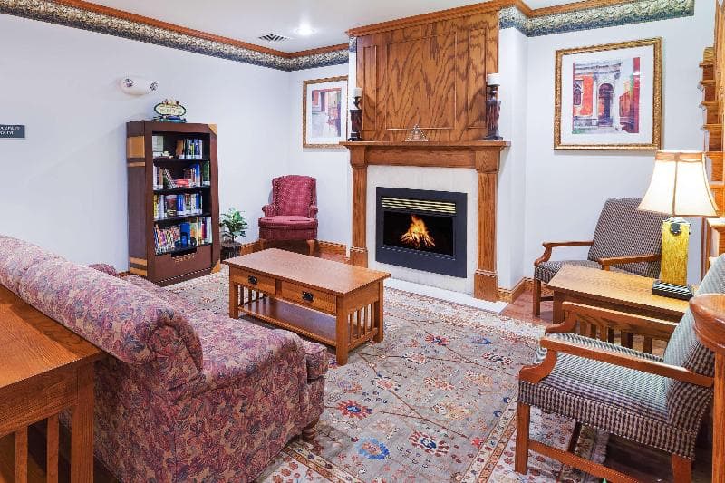 Country Inn & Suites by Radisson, Chambersburg, PA 5