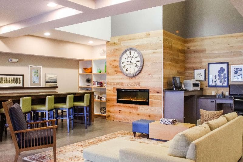 Country Inn & Suites by Radisson, Chester, VA 5