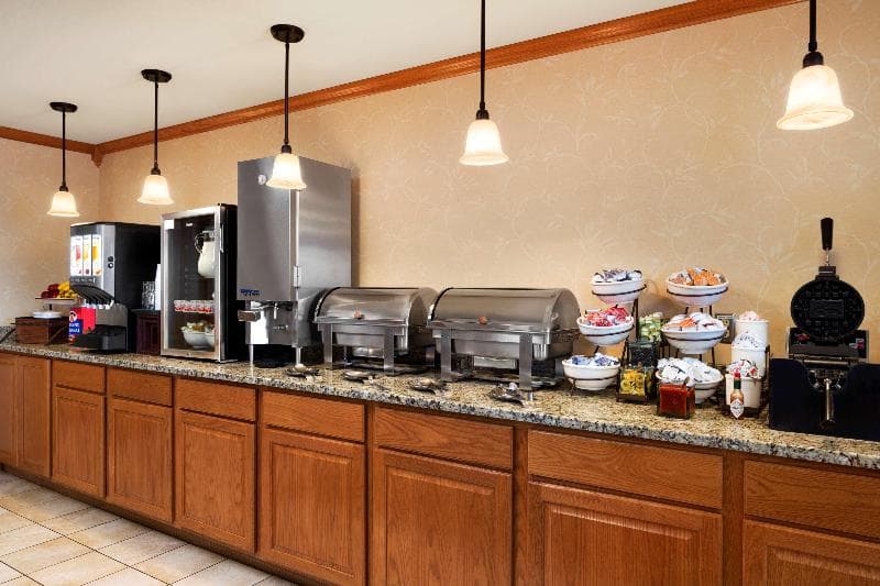 Country Inn & Suites By Radisson, Kenosha, Wi 3